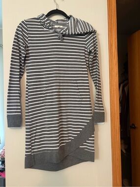 Maurice’s Small Striped Hooded Knit Tunic Dress in Gray and White